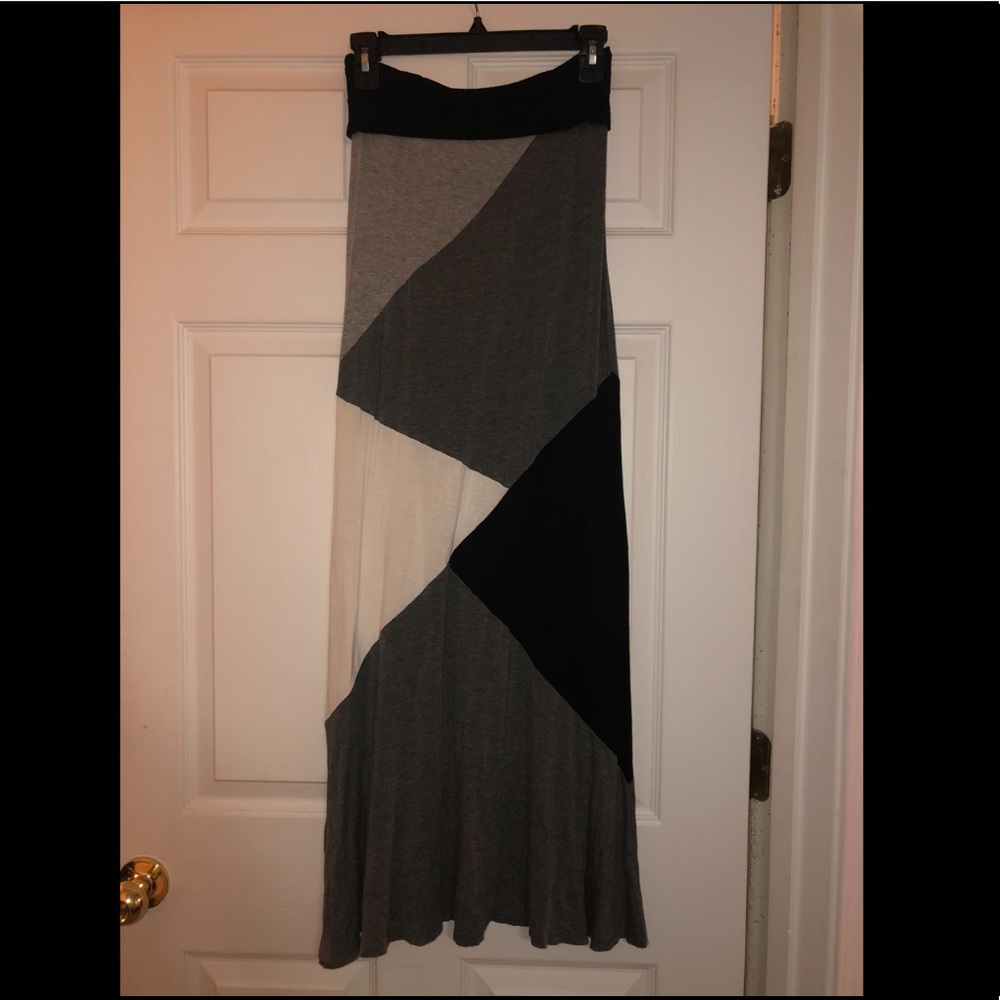 Grey/Black/White Pattern Maxi Skirt